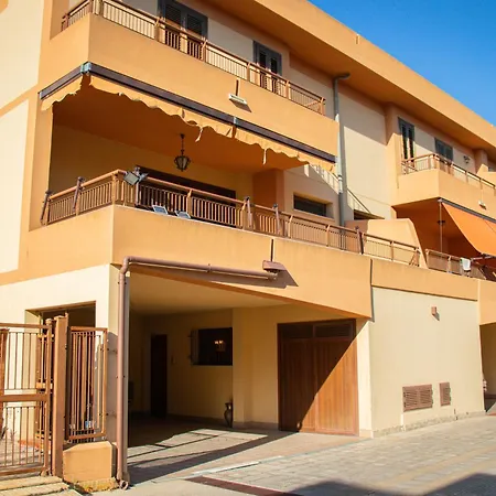 Casa Leandra 펜션 *